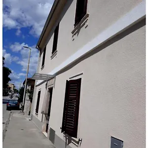 Vanesa Appartamento Pola