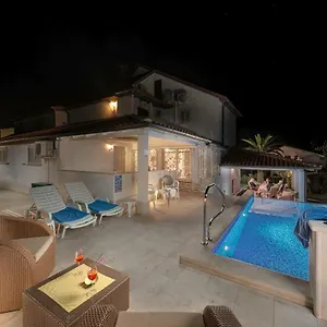 https://apartments-rafaj.pula-hotels.org